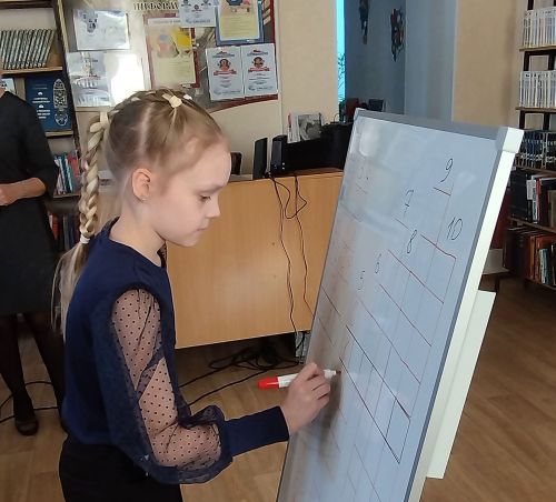 В детской библиотеке прошло занятие «Он баснями себя прославил»