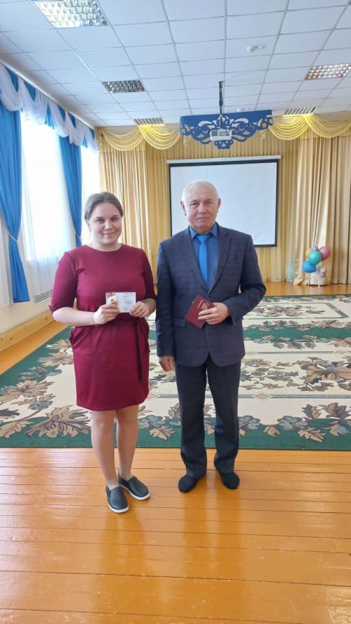 Педагогов детского сада «Родничок» наградили знаками ГТО