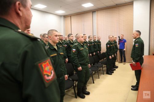 Рабочее место сохранится за военнослужащим, заключившим контракт с Минобороны