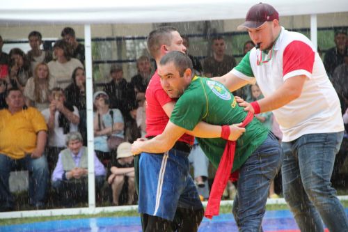 Ришат Сагиров завоевал титул абсолютного батыра Сабантуя в Болгаре