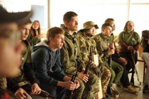 На острове Вертолётный прошли военно-патриотические сборы