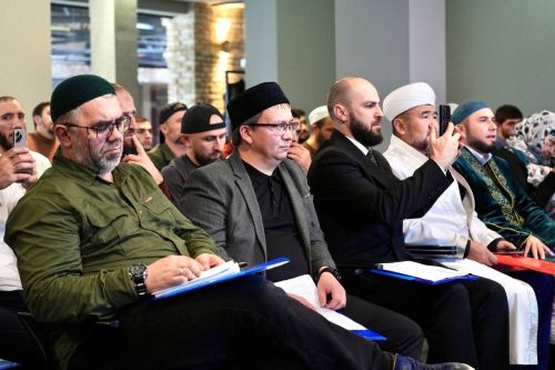 Делегация Болгарской исламской академии приняла участие в международной конференции в Махачкале