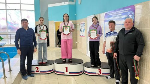 Юные пловцы спортшколы «Олимп» определили сильнейших на первенстве в бассейне «Дулкын»