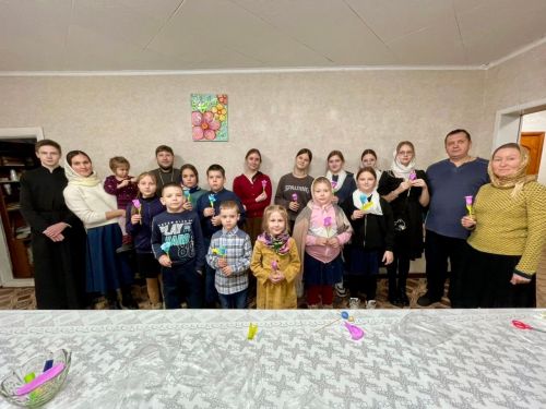 Дети из воскресной школы Болгара подготовили подарки мамам