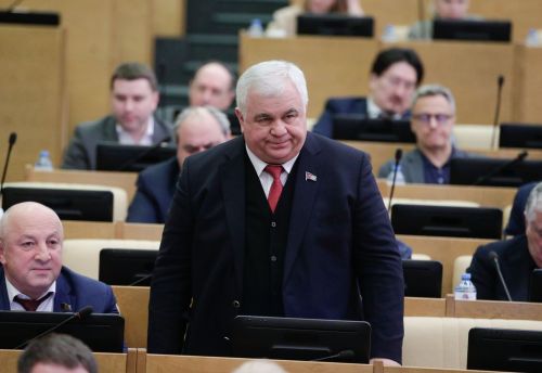 Парламентарии отказались сокращать рабочую неделю для многодетных матерей