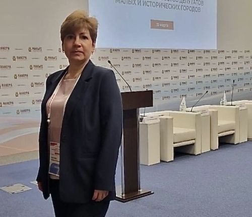 Глава Болгара Алевтина Костина принимает участие в конференции малых исторических городов