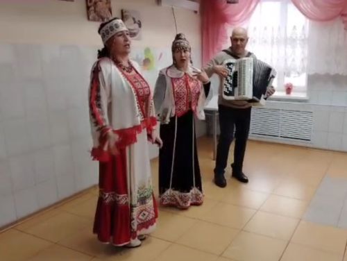 В Спасском ДИПИ прошёл праздничный концерт