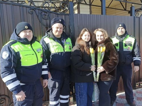 В Болгаре поздравили вдову и дочь погибшего на СВО Александра Усова