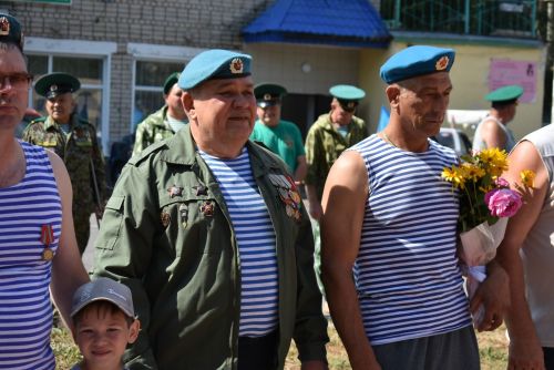 95-летие «крылатой пехоты» отметили в Болгаре