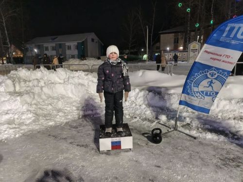 Жители Болгара сдавали нормы ГТО на новогоднем празднике