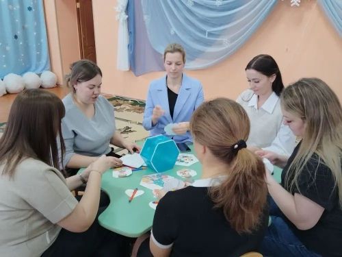 В Болгаре педагоги обсудили, как детскому саду и родителям стать одной командой