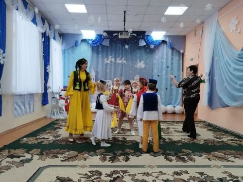 В Болгаре педагоги обсудили, как детскому саду и родителям стать одной командой