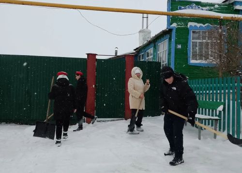 «Снежный десант» в Иске Рязап помог односельчанам справиться с последствиями снегопадов