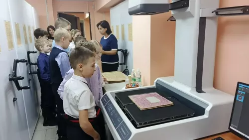 Школьники познакомились с архивным делом