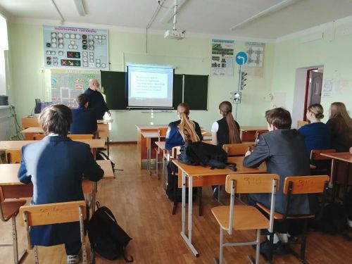 В детском оздоровительно-образовательном центре Болгара детям напомнили о безопасности