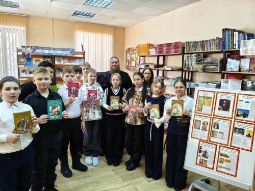 В Болгаре отметили День православной книги духовным часом для школьников