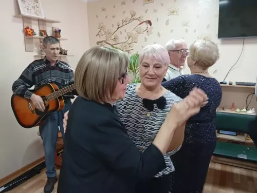 В Спасском ДИПИ прошла встреча поэтического клуба «Зелёная лампа»