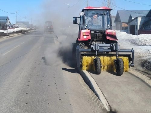 В городе Болгар начались весенние работы по благоустройству города
