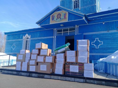 Прихожане храмов Спасского района собрали гуманитарную помощь для бойцов СВО
