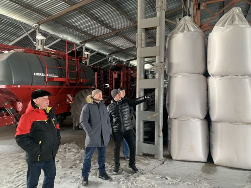 Замминистра сельского хозяйства РТ оценил готовность аграриев Спасского района к весенне-полевым работам