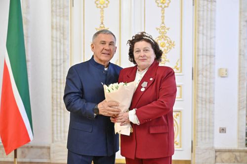 Председатель совета ветеранов Спасского района получила госнаграду от Раиса Татарстана