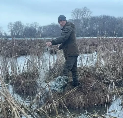 На озере Щучьем в Спасском районе изъяли незаконные сети с щукой «ледянкой»