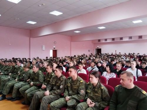 Военный комиссар встретился со школьниками Спасского района