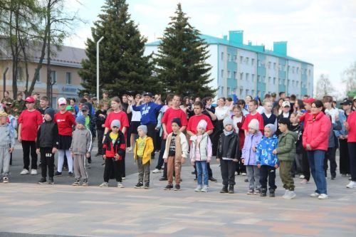 В Болгаре прошёл танцевальный флешмоб «Память хранит имена»