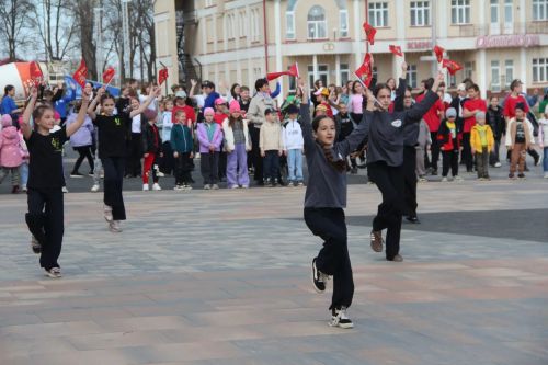 В Болгаре прошёл танцевальный флешмоб «Память хранит имена»