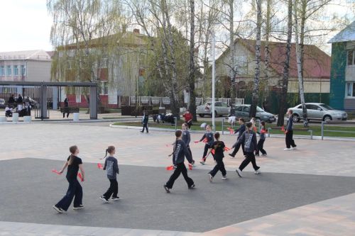 В Болгаре прошёл танцевальный флешмоб «Память хранит имена»