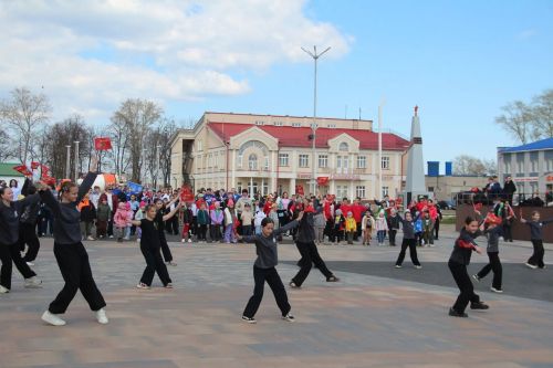 В Болгаре прошёл танцевальный флешмоб «Память хранит имена»