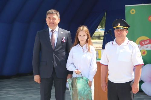 В День России восьми школьникам Спасского района вручили паспорта