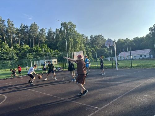 В лагере «Болгар» прошёл турнир по стритболу в честь Дня России