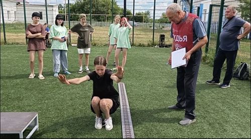 В Антоновской школе прошёл спортивный праздник по сдаче нормативов ГТО