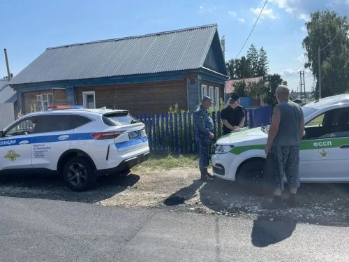 В Спасском районе полиция и судебные приставы провели совместный рейд против должников