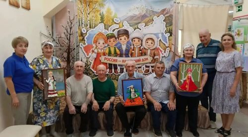Участники программы «Активное долголетие» посетили Дом детского творчества в Спасском районе