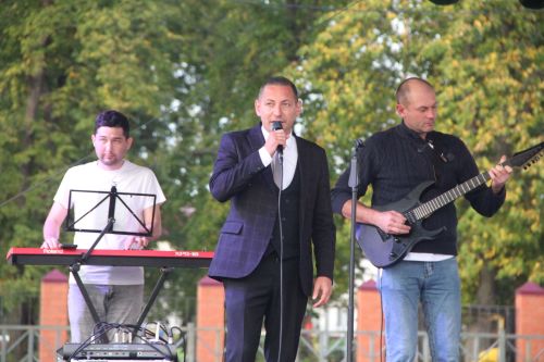 Во второй день выборов в Болгаре выступили «Верный путь» и «Болгар Микс»