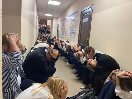 В Трёхозёрской школе прошли учения по действиям при угрозе атаки дронов