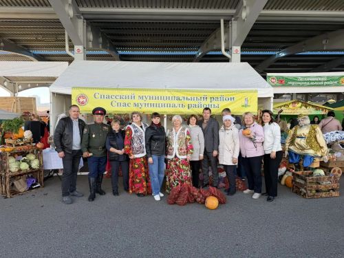 Производители и школы Спасского района представили свою продукцию на ярмарке в Казани