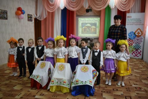 В детском саду «Колосок» прошёл праздничный концерт «Мелодия родного языка»