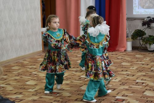 В детском саду «Колосок» прошёл праздничный концерт «Мелодия родного языка»