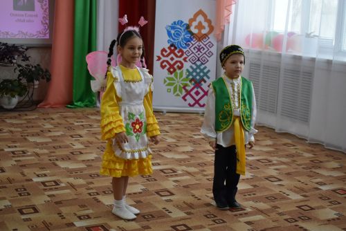 В детском саду «Колосок» прошёл праздничный концерт «Мелодия родного языка»