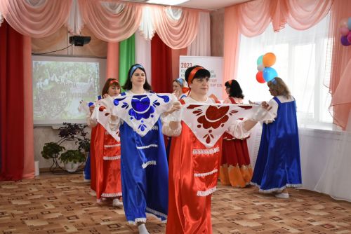 В детском саду «Колосок» прошёл праздничный концерт «Мелодия родного языка»