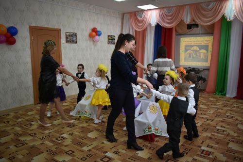 В детском саду «Колосок» прошёл праздничный концерт «Мелодия родного языка»