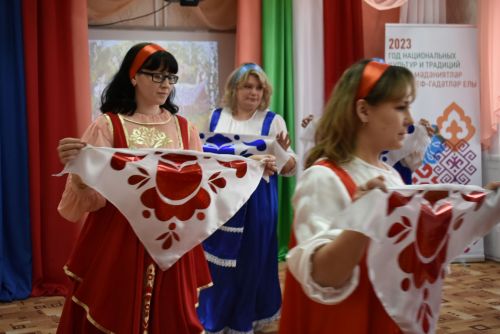В детском саду «Колосок» прошёл праздничный концерт «Мелодия родного языка»