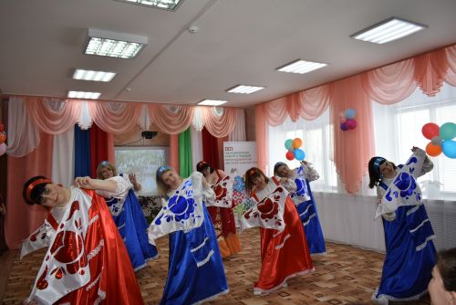 В детском саду «Колосок» прошёл праздничный концерт «Мелодия родного языка»