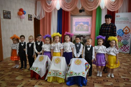 В детском саду «Колосок» прошёл праздничный концерт «Мелодия родного языка»