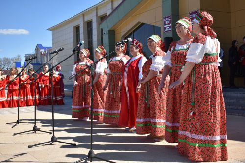 Народные гулянья по случаю празднования Красной горки прошли на главной площади Болгара