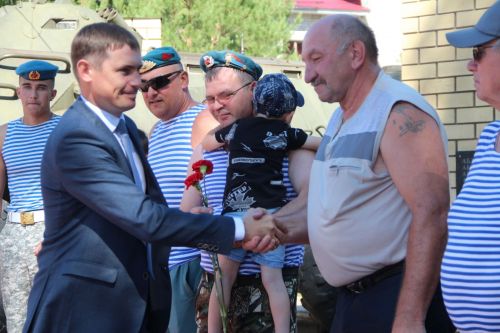 В Болгаре прошёл митинг ко Дню ВДВ