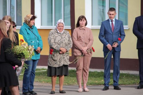 Мемориальную доску в память о погибшем участнике спецоперации открыли в Болгаре